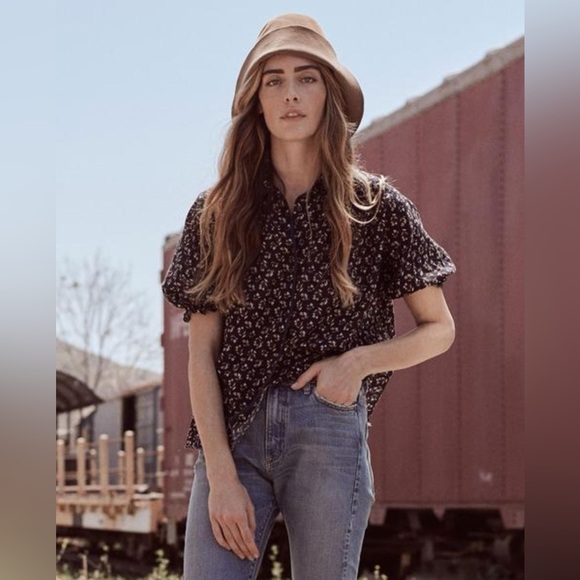 The Great. The Whistle Top in NAVY APRON FLORAL sz 2 (US Medium) - Picture 1 of 8